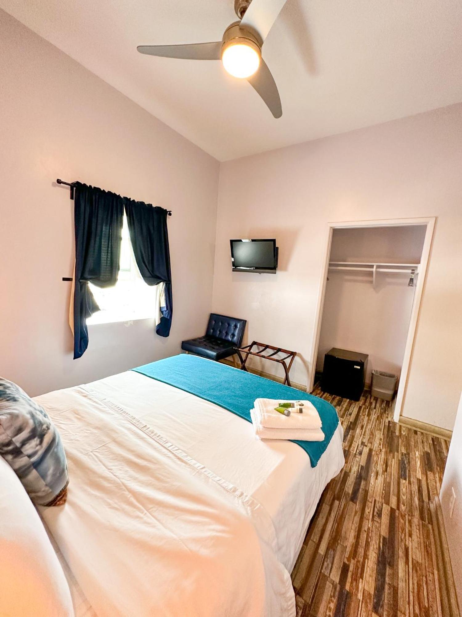 เซมซัน เวนิส บีช Hostel ลอสแอนเจลิส ภายนอก รูปภาพ